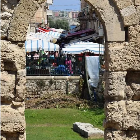 Friendly Host Siracusa * Сиракузы